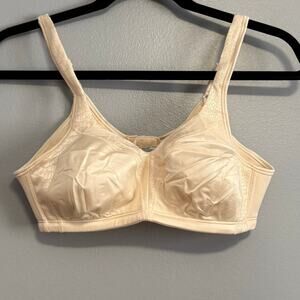 Playtex Tan 18 Hour Comfortflex Wire Free Bra 38B